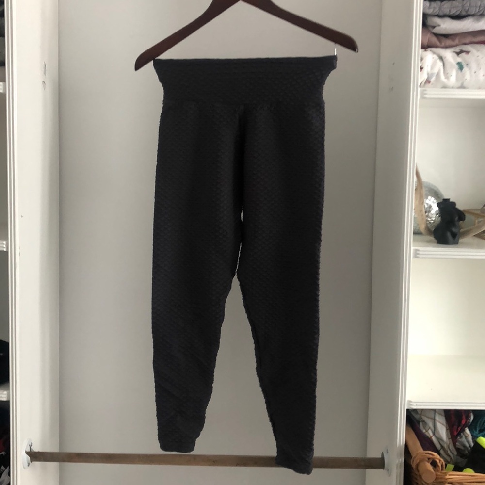 Booty by Brabants Croco Skin Leggings in Grey OS